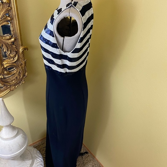 Escada size 38 formal dress - Picture 2 of 5